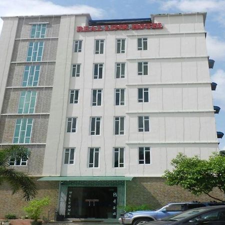 Real Link Hotel Yangon Exterior photo
